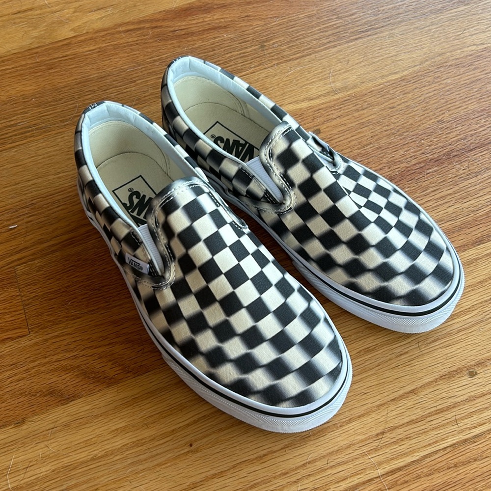 Vans Checkerboard Blur Effect